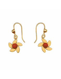 Pendiente para Mujer largo en oro con Forma de Flor con Media Bola de Coral Central - Oro Amarillo 18K