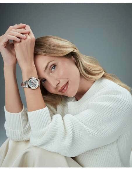 Reloj para Mujer Multifunción Esfera Plateada con Caja y Brazalete de Acero bitono Rosado  - Viceroy 401310-07